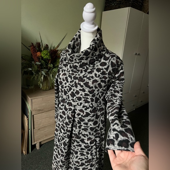 Tyler Boe Dresses & Skirts - TYLER BOE Leopard Print Knit Cowl Neck Turtleneck Mini Midi Shift Sweater Dress